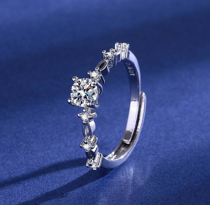 Stainless Steel Exquisite 4-Claw Diamond Ring